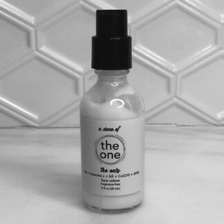the only.  HA + vitamin C + B5 + CoQ10 + AHA face crème / 98% naturally derived + 40% organic ingredients